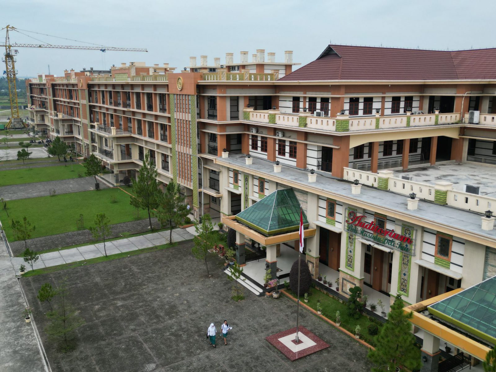 Auditorium Institut Kesehatan Deli Husada Deli Tua